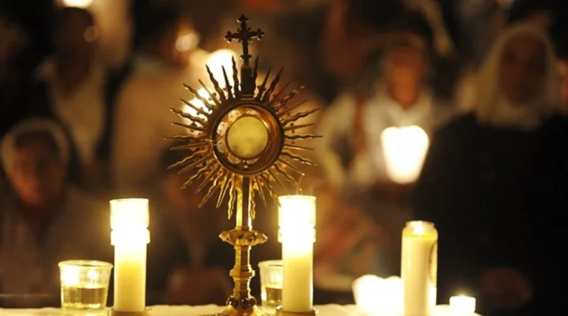 Para Fulton Sheen la «Hora Santa» es la hora que da sentido a su día