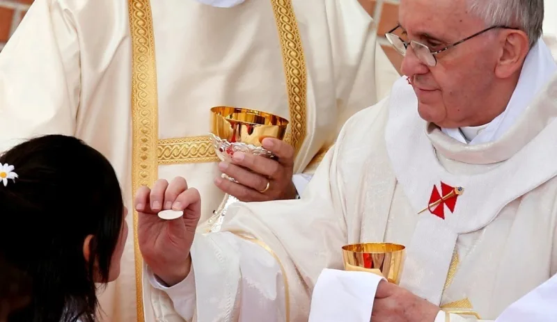 Requisitos básicos que los católicos deben cumplir para Recibir la Sagrada Comunión