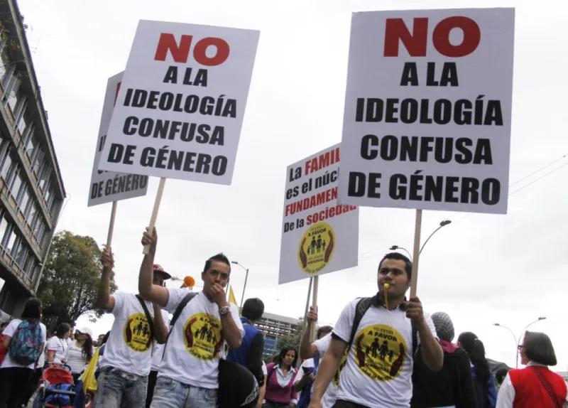 Rechazar ideología de género no es homofobia sino biología, dice experta.