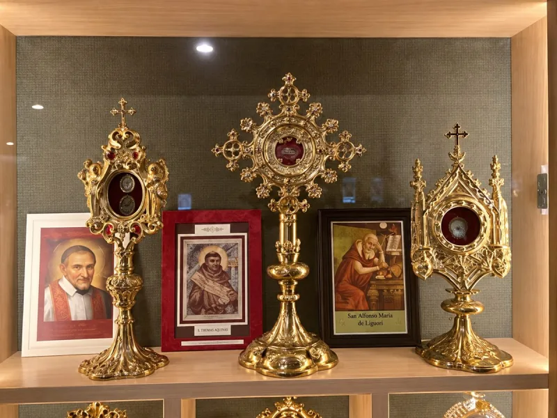 Visitar la reliquia de un santo