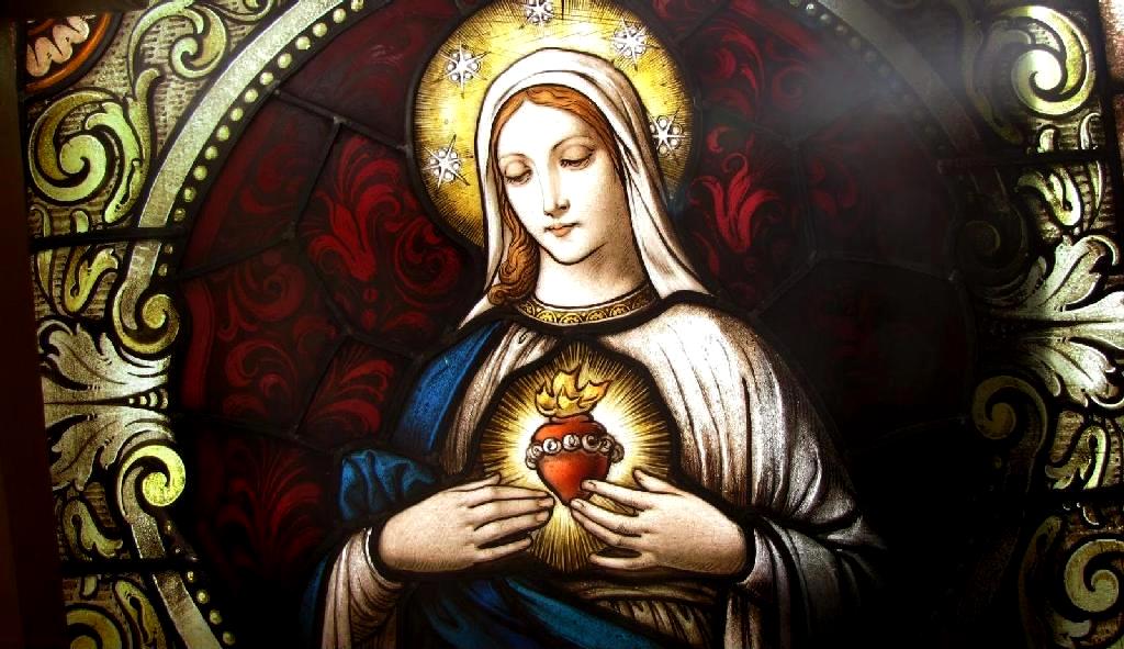 El Corazón Inmaculado de María rodeado de espinas